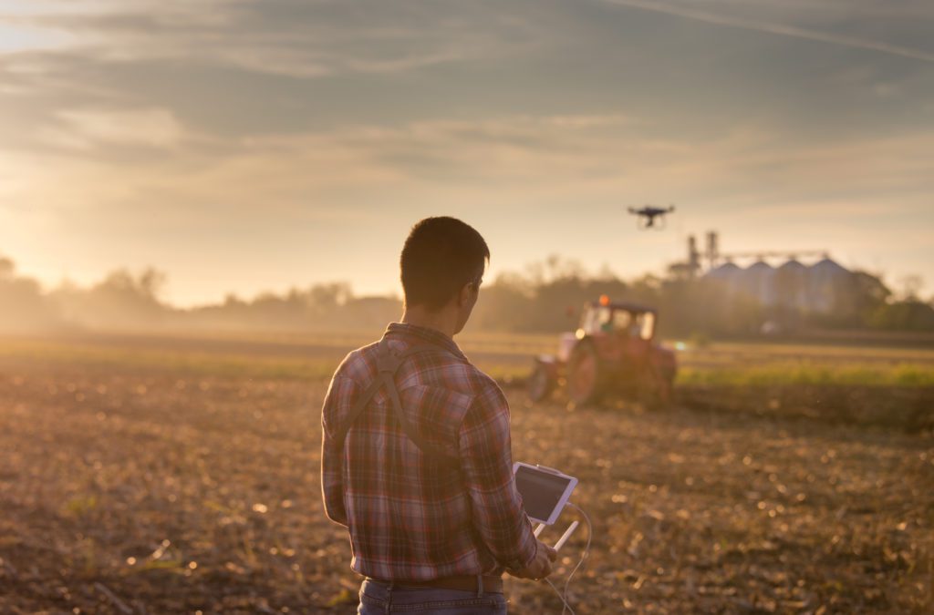 máquinas agrícolas e tecnologia no campo